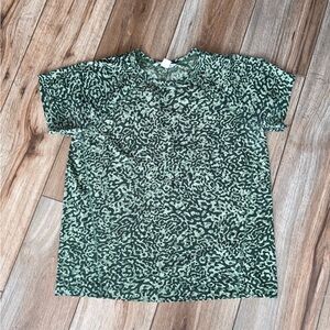 Athleta Olive Green Camo Ultimate Train Tee Small